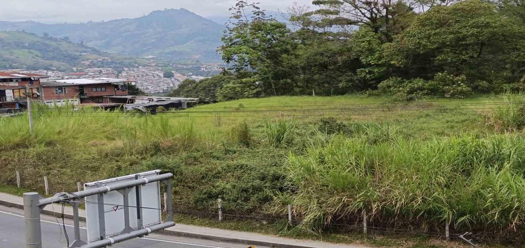 Lote en venta en Avenida Santander, Manizales · foto 14 de 19
