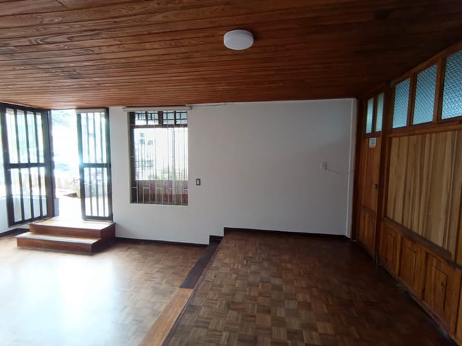 Local en arriendo en Versalles, Manizales, 30 m² · foto 3 de 12