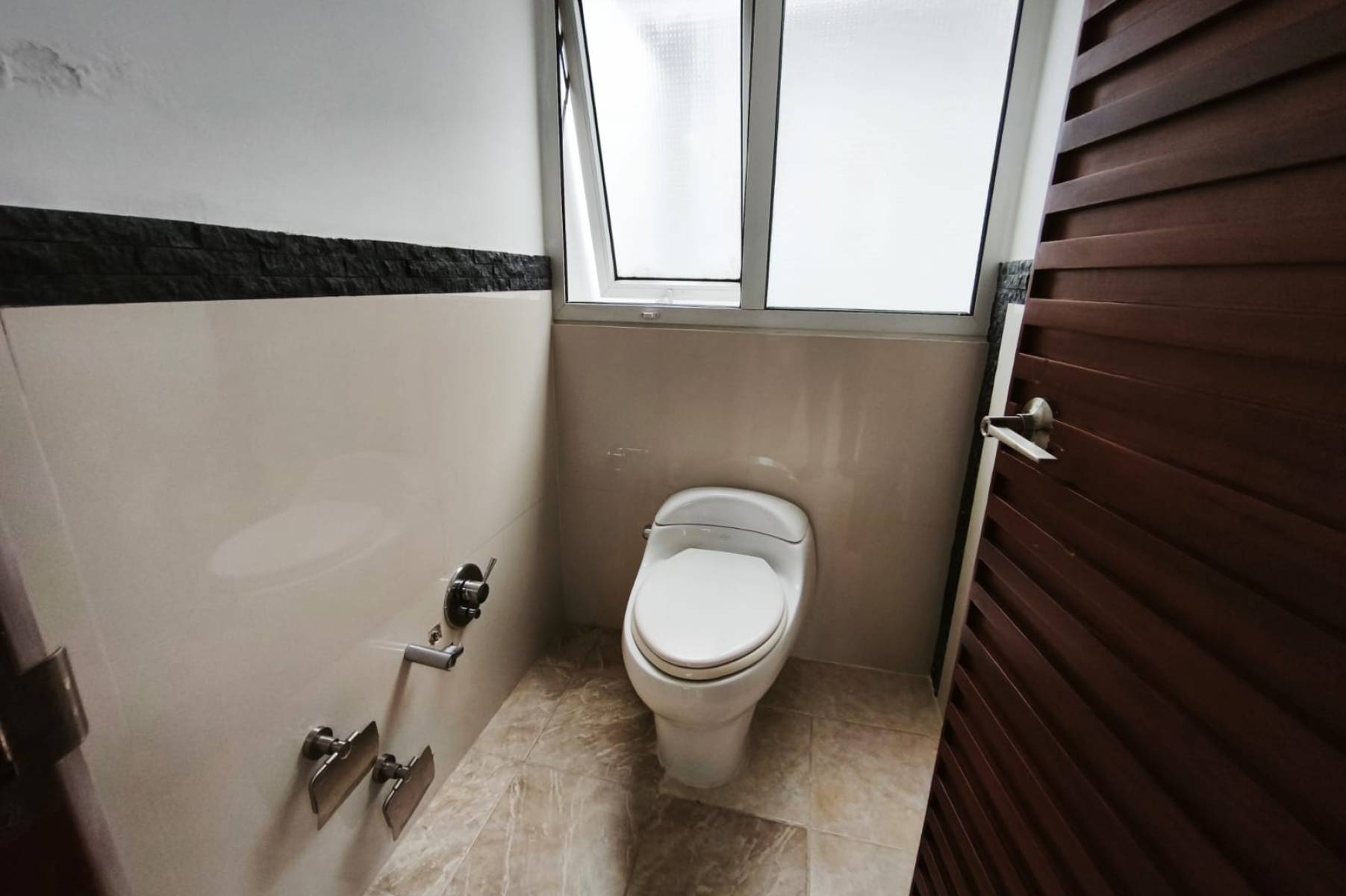 Casa en venta en Santa Ana, Bogotá · foto 8 de 24