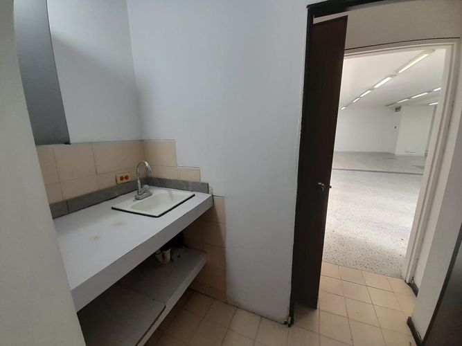 Local en arriendo en El Centro, Manizales, 112 m² · foto 19 de 21