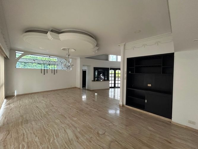 Casa de 4 alcobas en venta en La Julita, Pereira, 300 m² · foto 5 de 24