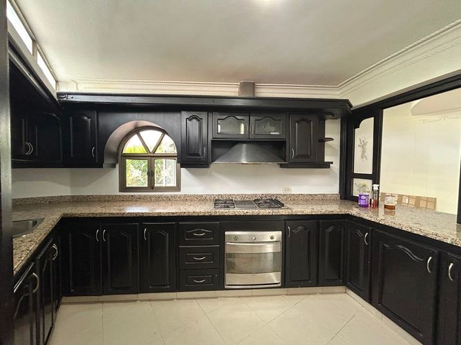 Casa de 4 alcobas en venta en La Julita, Pereira, 300 m² · foto 7 de 24