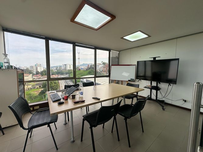 Oficina en arriendo en Avenida Alberto Mendoza, Manizales, 120 m² · foto 10 de 11