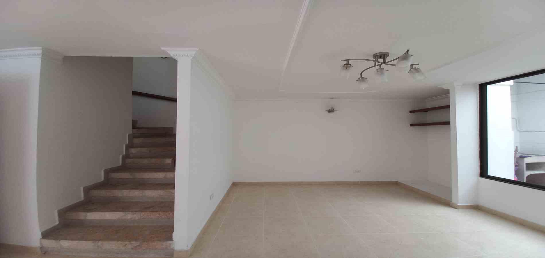 Casa en venta en El Dorado, Pereira · foto 6 de 24