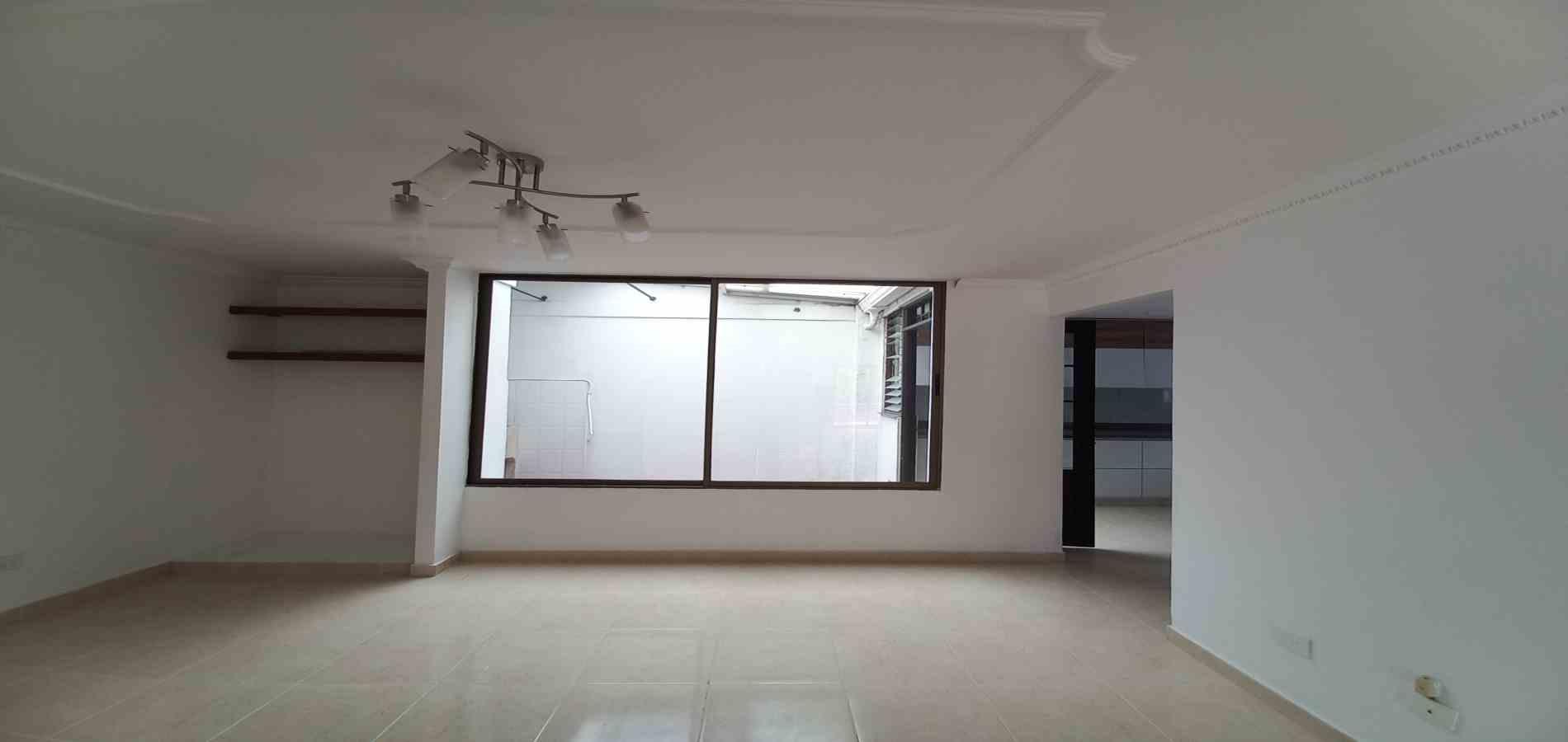 Casa en venta en El Dorado, Pereira · foto 8 de 24