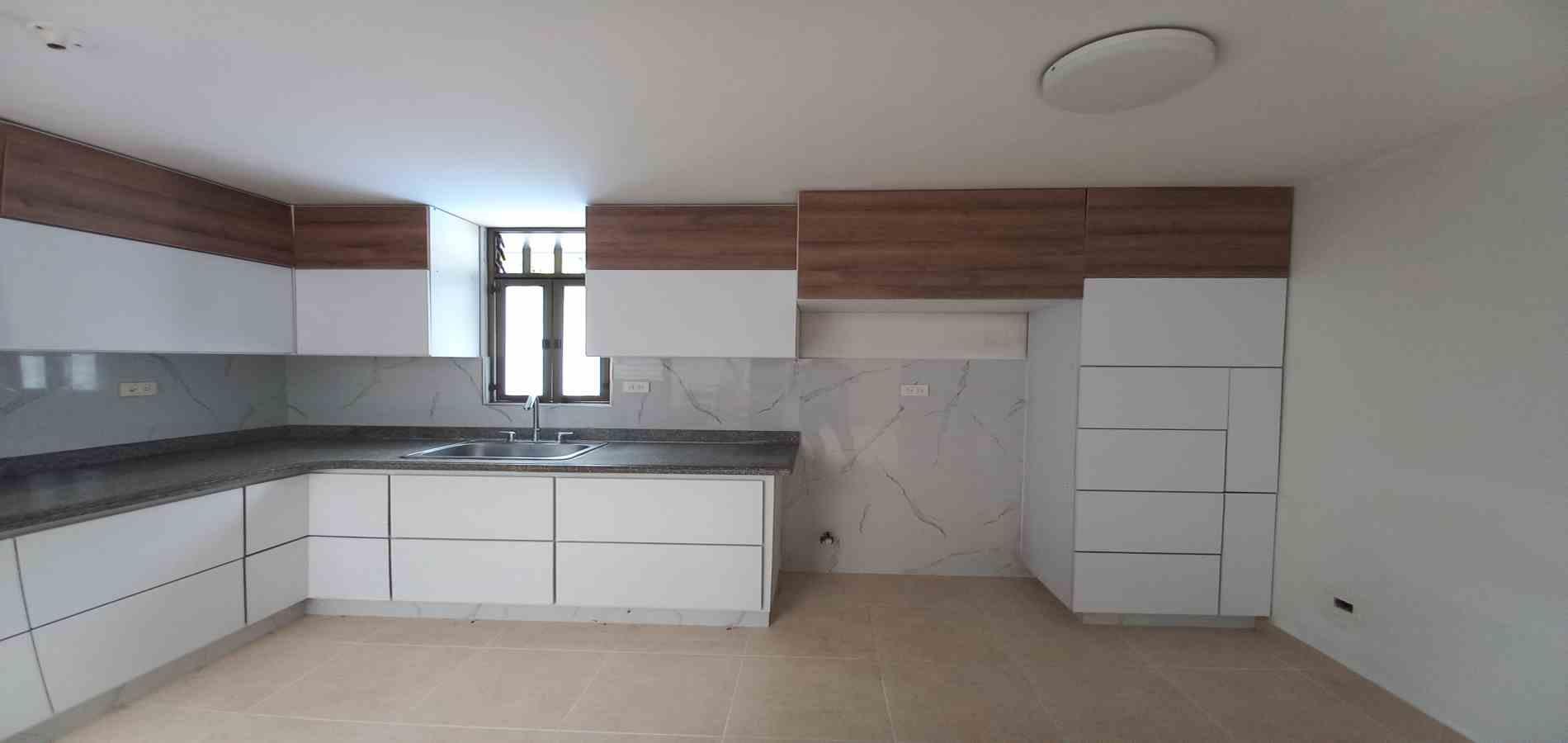 Casa en venta en El Dorado, Pereira · foto 9 de 24