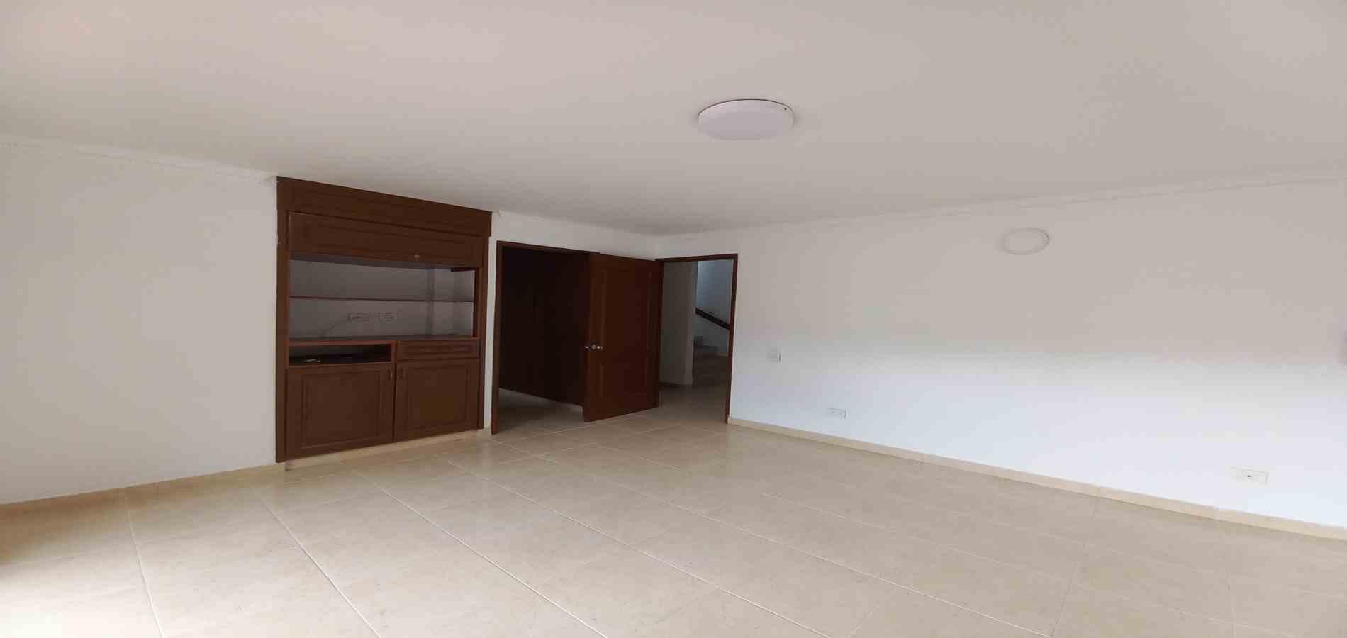 Casa en venta en El Dorado, Pereira · foto 16 de 24