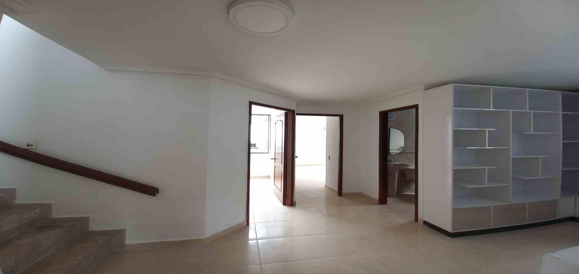 Casa en venta en El Dorado, Pereira · foto 18 de 24