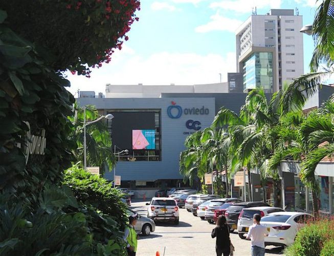 Local en arriendo en La Aguacatala, Medellín, 62 m² · foto 2 de 11
