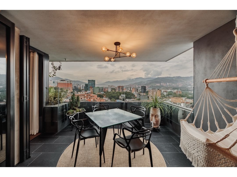 Apartamento en arriendo en El Poblado, Medellín · foto 2 de 24