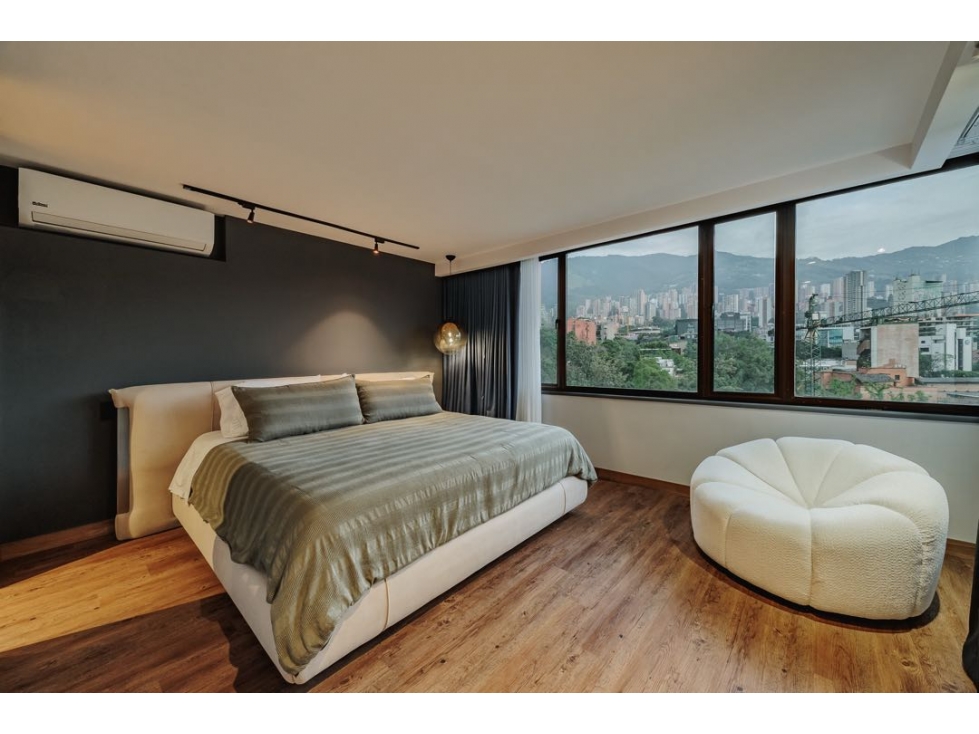 Apartamento en arriendo en El Poblado, Medellín · foto 3 de 24