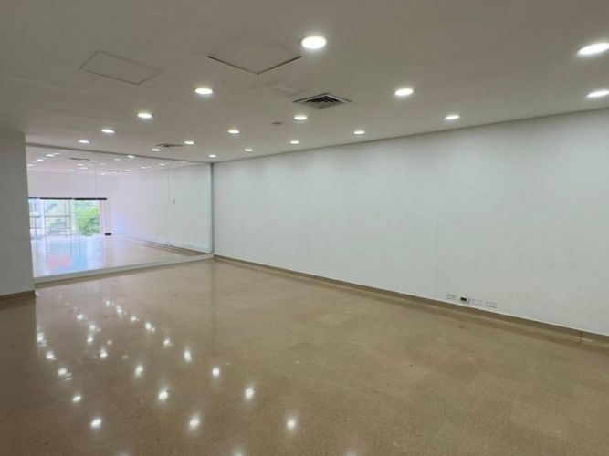 Local en arriendo en El Poblado, Medellín, 260 m² · foto 11 de 16