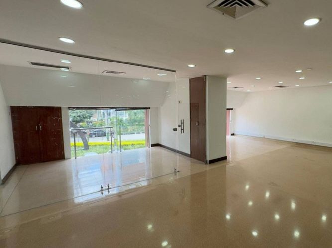 Local en arriendo en El Poblado, Medellín, 260 m² · foto 10 de 16