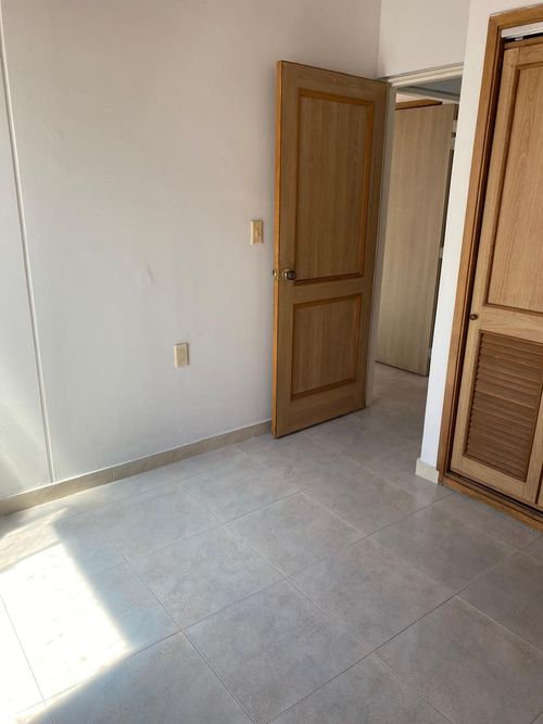 Casa de 4 alcobas en venta en Casco Antiguo - Floridablanca, Floridablanca, 124 m² · foto 8 de 11