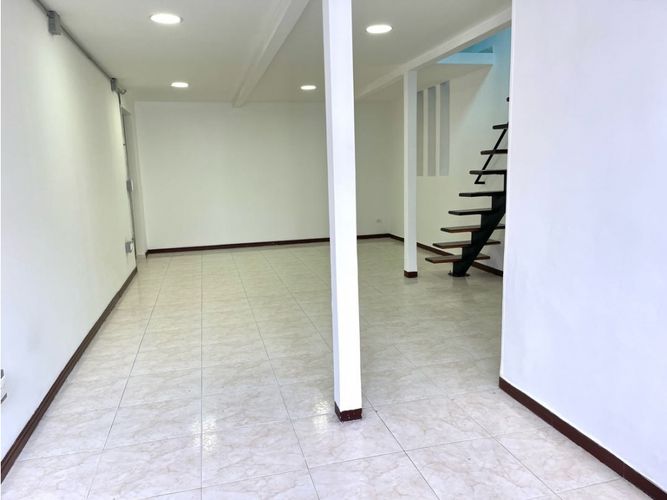 Oficina en arriendo en Zona Centro, Envigado, 65 m² · foto 3 de 9