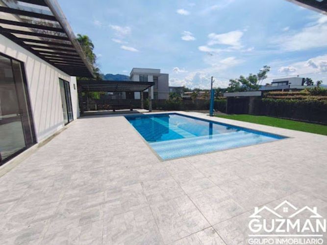 Finca en venta en El Campin, Manizales, 1050 m² · foto 2 de 14