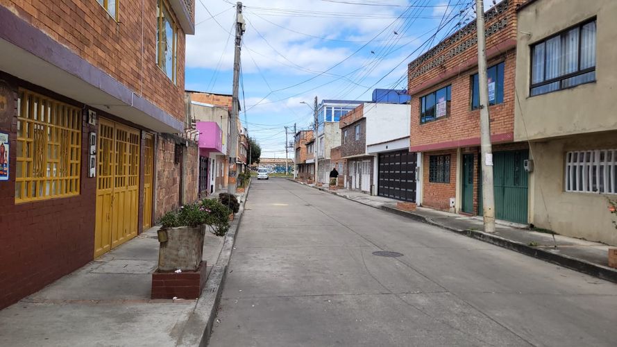 Casa de 6 alcobas en venta en Centro, Funza, 206 m² · foto 2 de 22