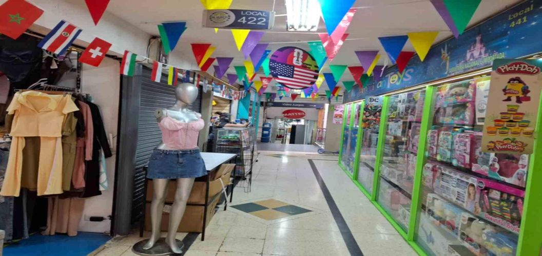 Local en venta en Guayaquil, Medellín, 30 m² · foto 6 de 7