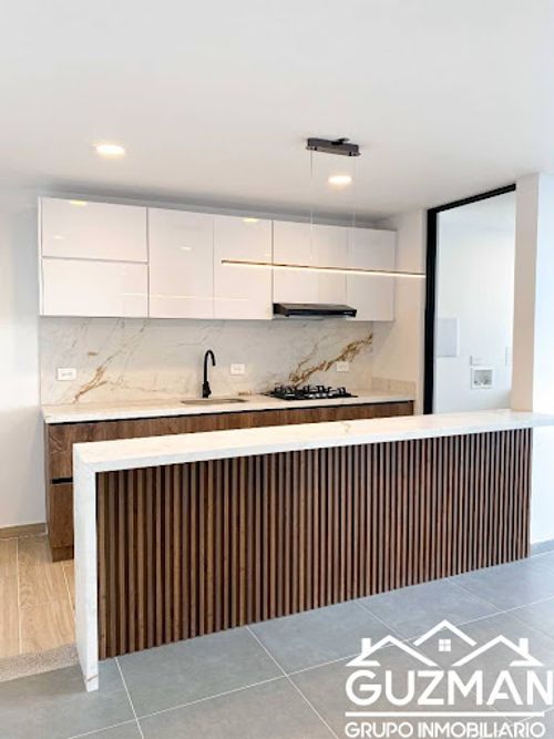 Apartamento de 3 alcobas en venta en Colombia, Manizales, 91 m² · foto 2 de 17