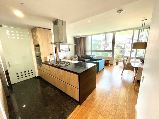 Apartamento en arriendo en Los Naranjos, Medellín, 84 m² · foto 4 de 24