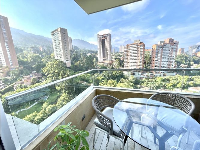 Apartamento en arriendo en Los Naranjos, Medellín, 84 m² · foto 8 de 24