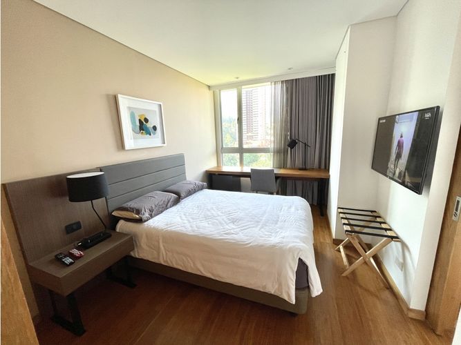 Apartamento en arriendo en Los Naranjos, Medellín, 84 m² · foto 16 de 24