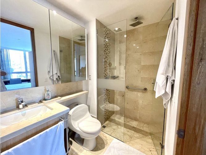 Apartamento en arriendo en Los Naranjos, Medellín, 84 m² · foto 17 de 24