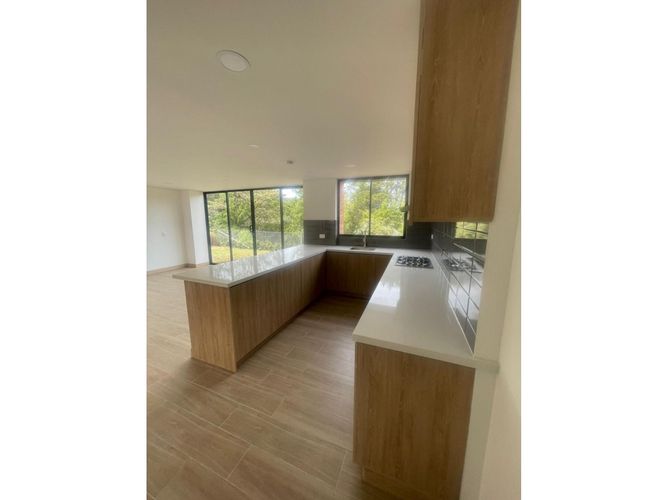 Casa de 4 alcobas en venta en El Retiro, 140 m² · foto 4 de 15