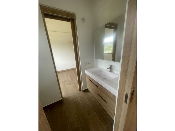 Casa de 4 alcobas en venta en El Retiro, 140 m² · foto 11 de 15