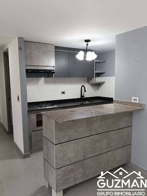 Apartamento de 2 alcobas en venta en La Sultana, Manizales, 65 m² · foto 5 de 13