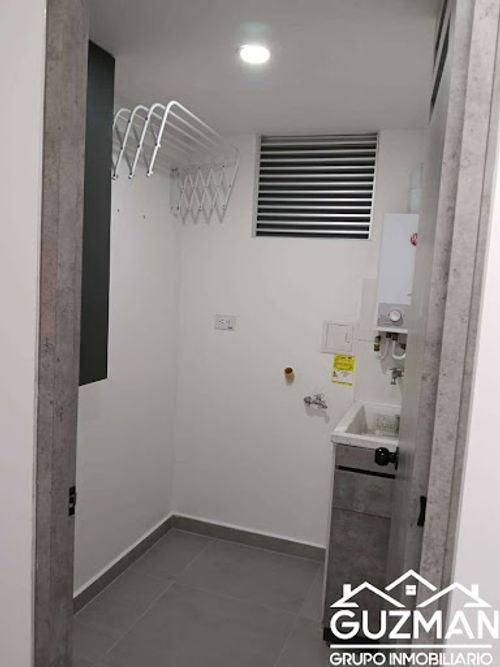Apartamento de 2 alcobas en venta en La Sultana, Manizales, 65 m² · foto 7 de 13