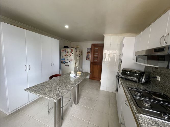 Apartamento de 4 alcobas en venta en El Tesoro, Medellín, 240 m² · foto 6 de 24