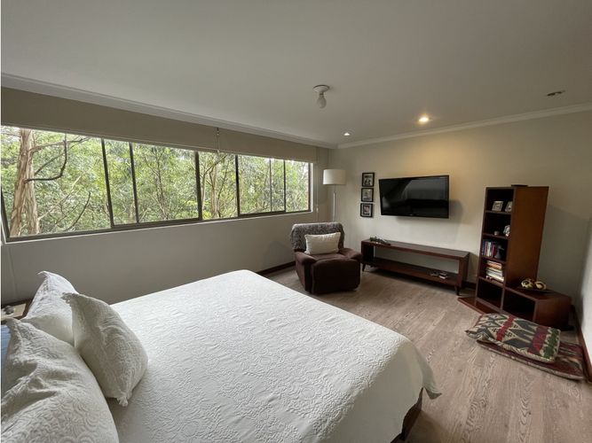 Apartamento de 4 alcobas en venta en El Tesoro, Medellín, 240 m² · foto 10 de 24