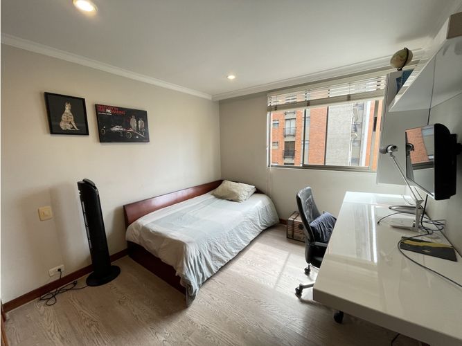 Apartamento de 4 alcobas en venta en El Tesoro, Medellín, 240 m² · foto 14 de 24
