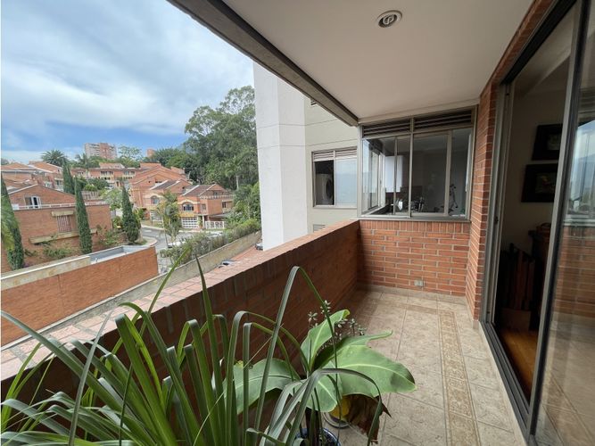 Apartamento de 4 alcobas en venta en El Tesoro, Medellín, 240 m² · foto 20 de 24