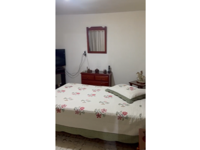 Casa de 4 alcobas en venta en La Milagrosa, Medellín, 120 m² · foto 5 de 17