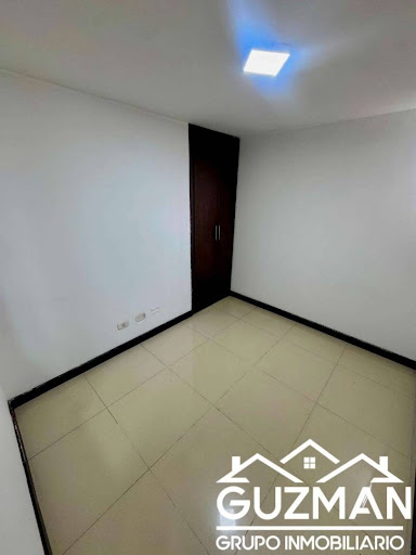 Apartamento en venta en Los Agustinos, Manizales · foto 9 de 14