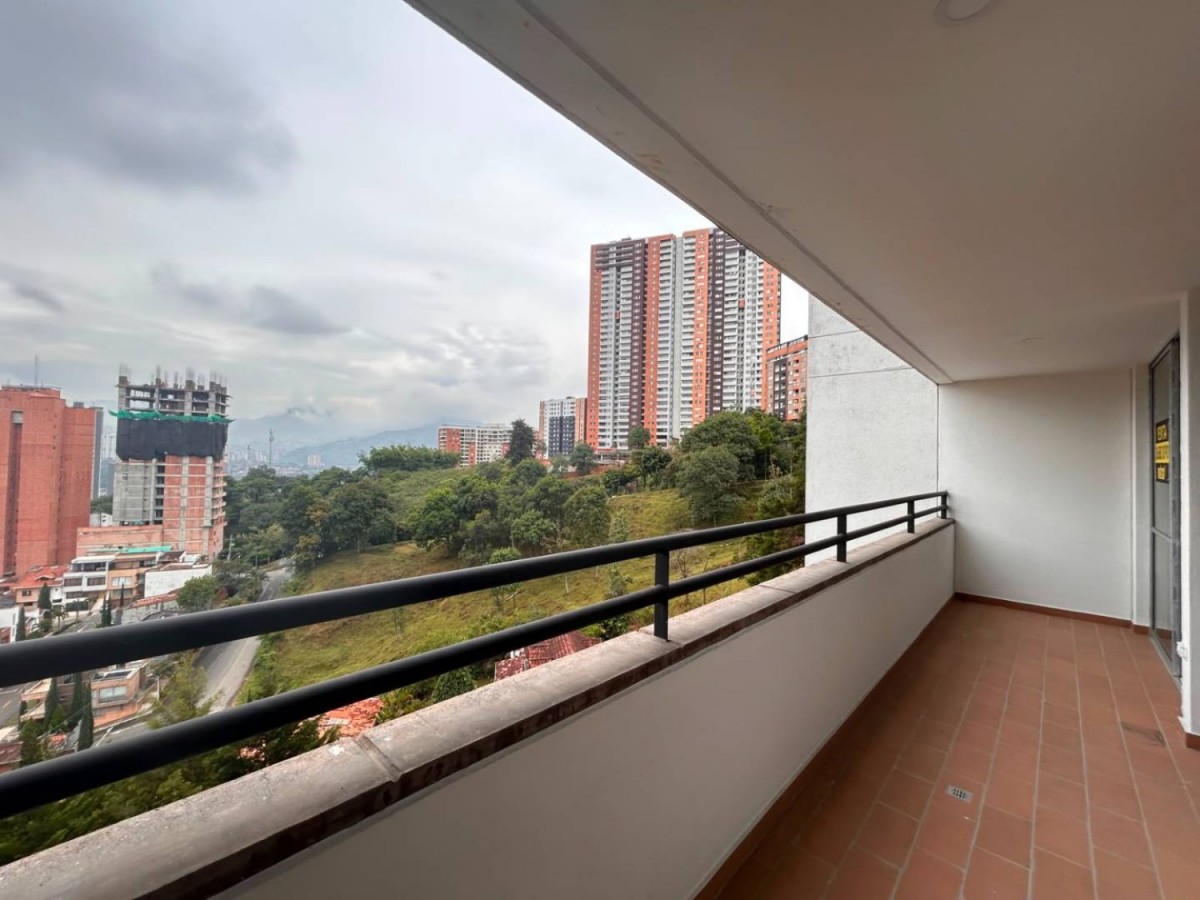 Apartamento en venta en Aves Maria, Itagüí · foto 5 de 15
