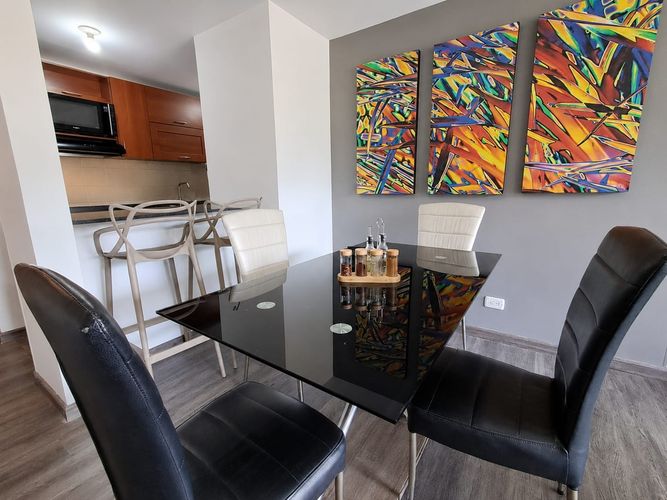 Apartamento de 3 alcobas en venta en Las Antillas, Envigado, 79 m² · foto 2 de 6