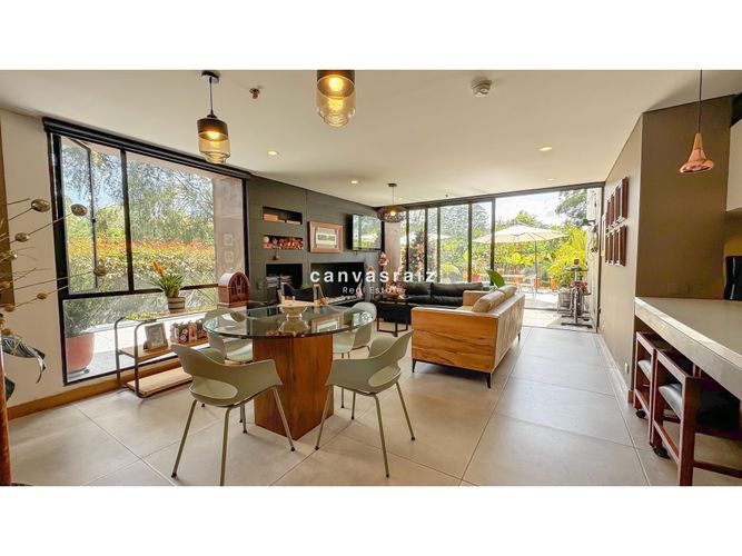 Apartamento de 3 alcobas en venta en Llano Grande, Rionegro, 243 m² · foto 3 de 15