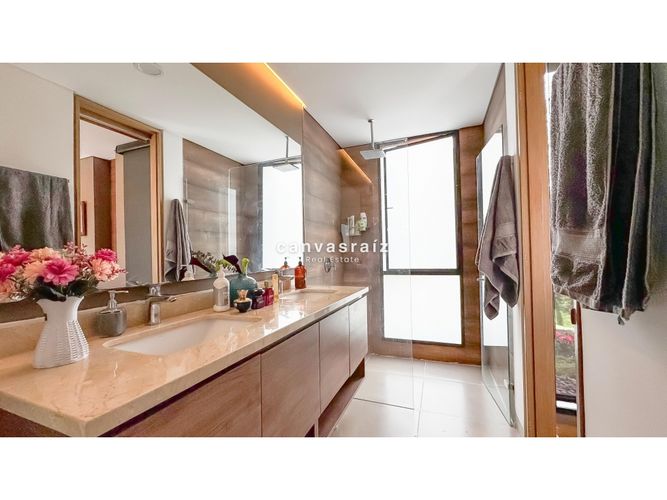 Apartamento de 3 alcobas en venta en Llano Grande, Rionegro, 243 m² · foto 10 de 15