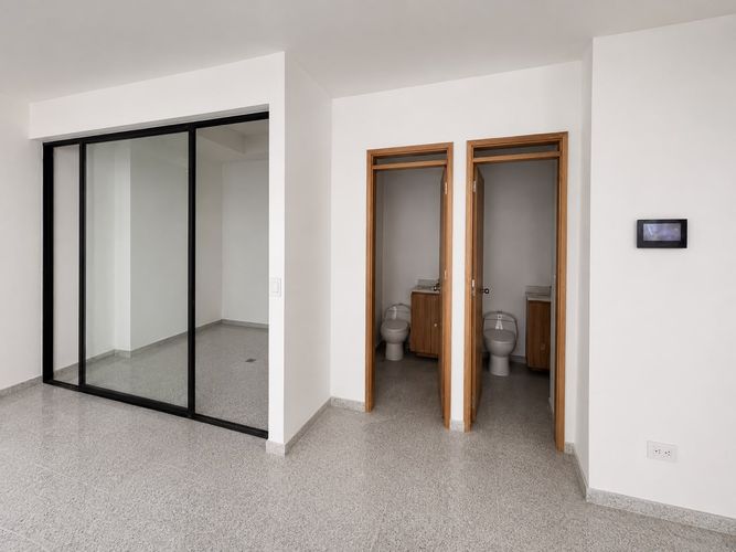Oficina en arriendo en Restrepo Naranjo, Sabaneta, 152 m² · foto 4 de 6
