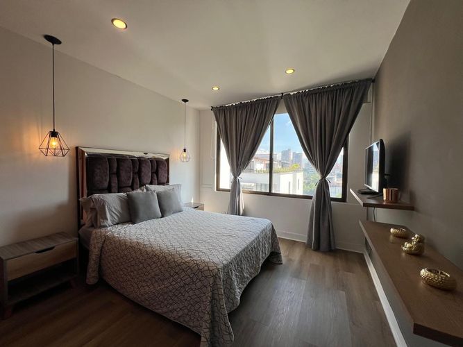 Apartamento de 3 alcobas en arriendo en El Poblado, Medellín, 400 m² · foto 8 de 20