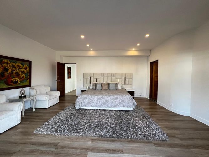 Apartamento de 3 alcobas en arriendo en El Poblado, Medellín, 400 m² · foto 14 de 20