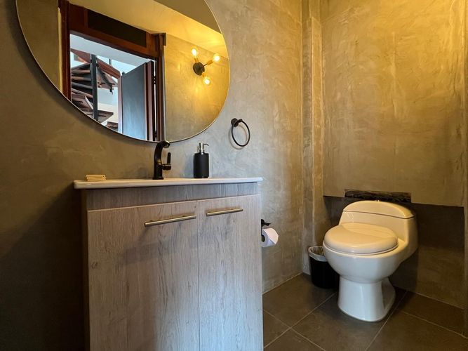 Apartamento de 3 alcobas en arriendo en El Poblado, Medellín, 400 m² · foto 19 de 20