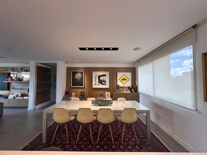 Apartamento de 3 alcobas en arriendo en El Poblado, Medellín, 212 m² · foto 6 de 18