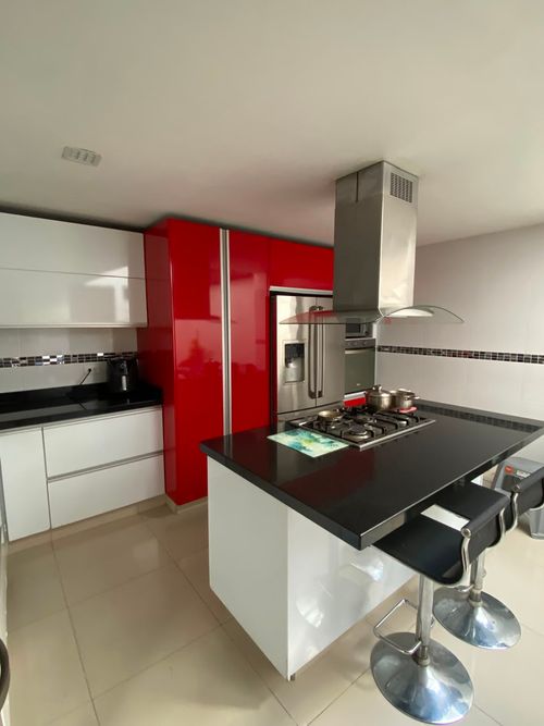 Casa de 5 alcobas en venta en Cr. La Florida Et. Ii, Ibagué, 370 m² · foto 10 de 21