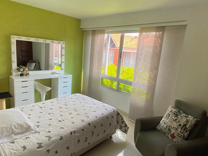 Casa de 5 alcobas en venta en Cr. La Florida Et. Ii, Ibagué, 370 m² · foto 13 de 21