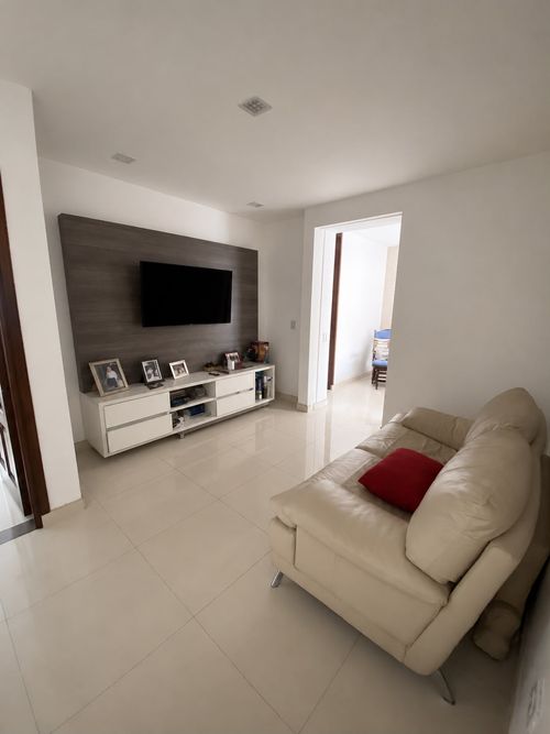 Casa de 5 alcobas en venta en Cr. La Florida Et. Ii, Ibagué, 370 m² · foto 18 de 21