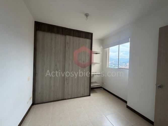 Apartamento de 3 alcobas en venta en Las Lomitas, Sabaneta, 62 m² · foto 11 de 24